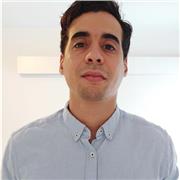 Mi nombre es Jueid el mahdi. Tengo 27 años. Me licencié en la Universidad de Granada / España.
Soy un hablante nativo de árabe y puedo enseñarte (entonación - Corán - educación islámica)
Enseño el idioma árabe para todos los niveles y para todas las edad